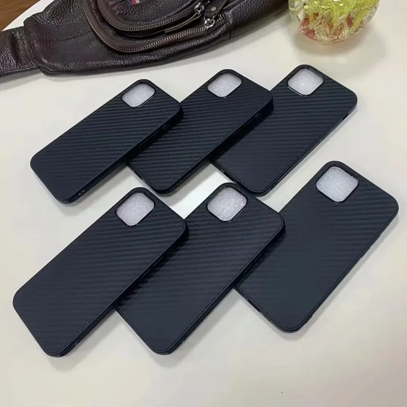 Carbon Fiber Soft TPU Phone Cases For Iphone 15 14 13 12 Pro MAX 11 XR XS X 8 Samsung S22 S23 Ultra Note 20 A02S A14 A32 5G A12 M31S A21S A13 Vertical Silicone Mobile Cover