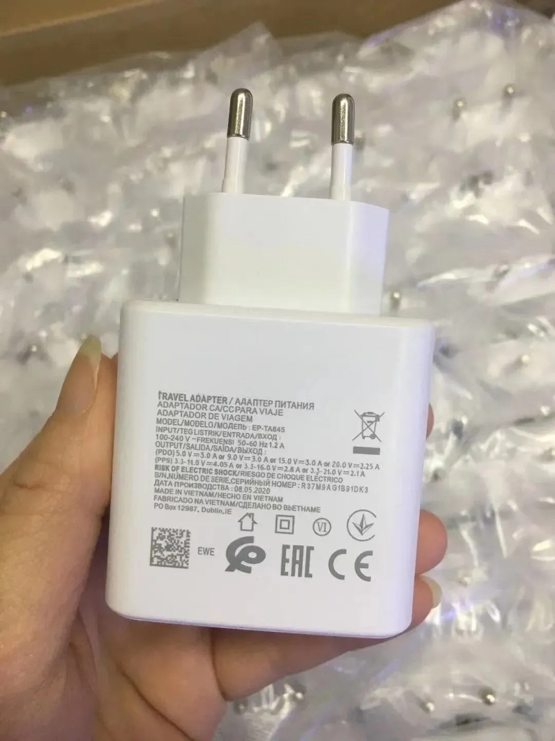 45W super fast  TA845 with 5A wall charging for Samsung Galaxy S23/S21/S22 Ultra by Retail package