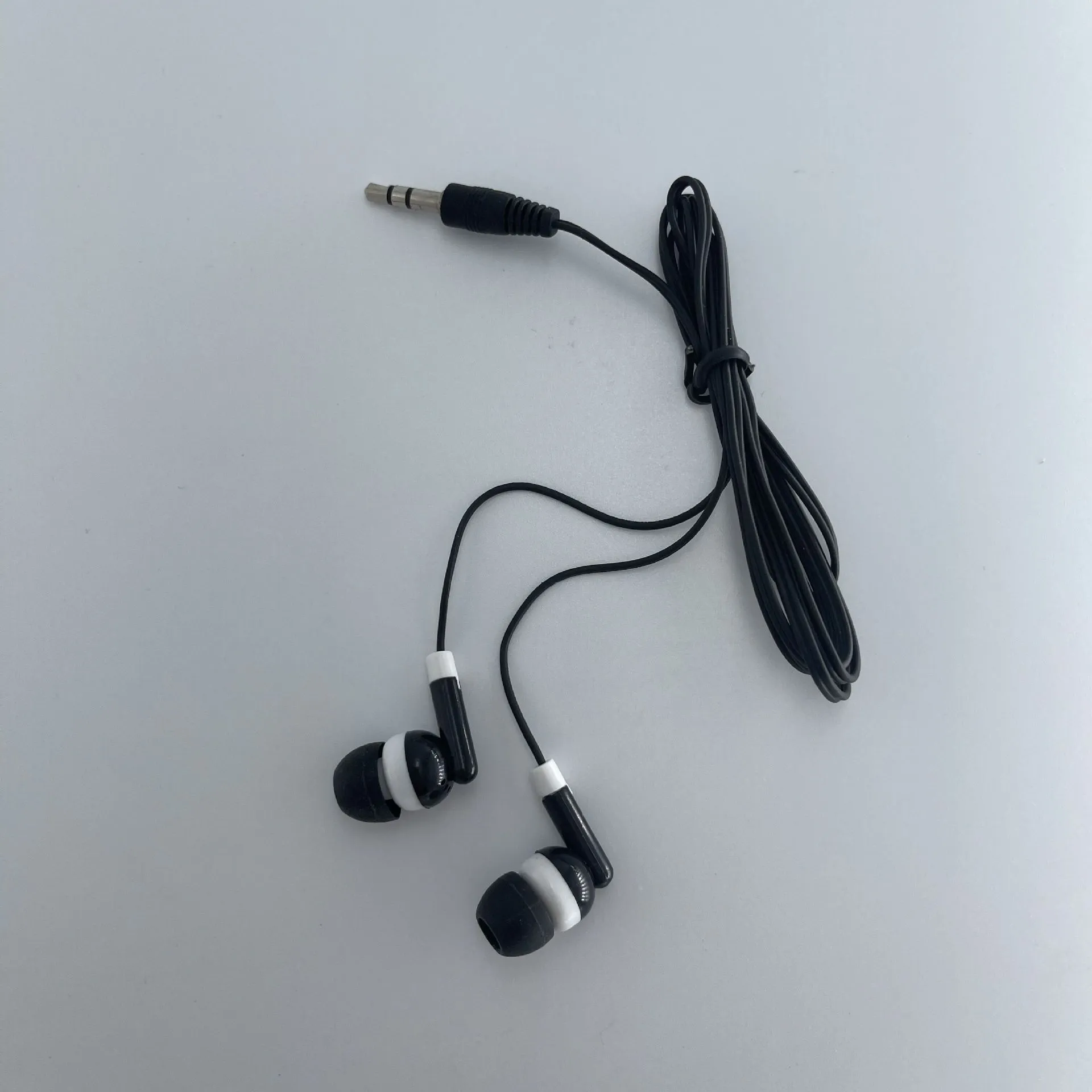 Hot Cheapest disposable earphones headphone headset for bus train or plane one time use Low Cost Earbuds For School,Hotel,Gyms